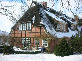Foto Gebäude im Schnee
